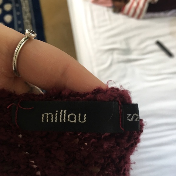 Red/Mahogany LF sweater with cut outs - Picture 2 of 2